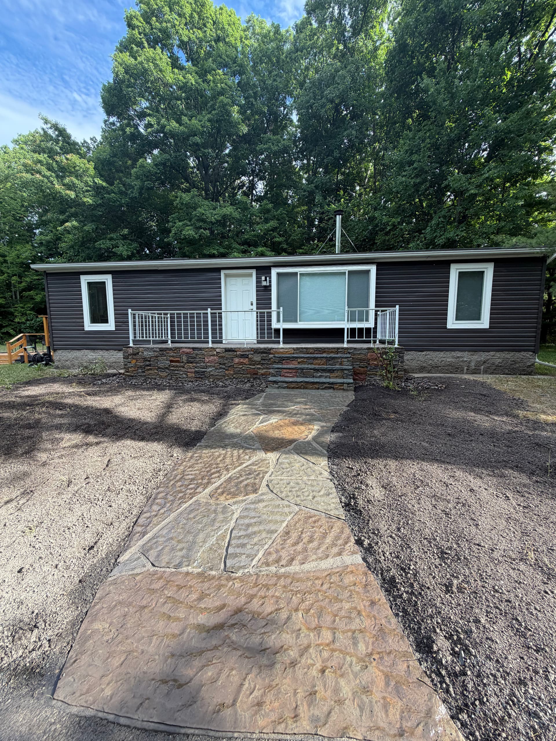 Gallery photos for Natural Flagstone Walkway and Veneer Stone Entry in Gardiner NY: Image #1