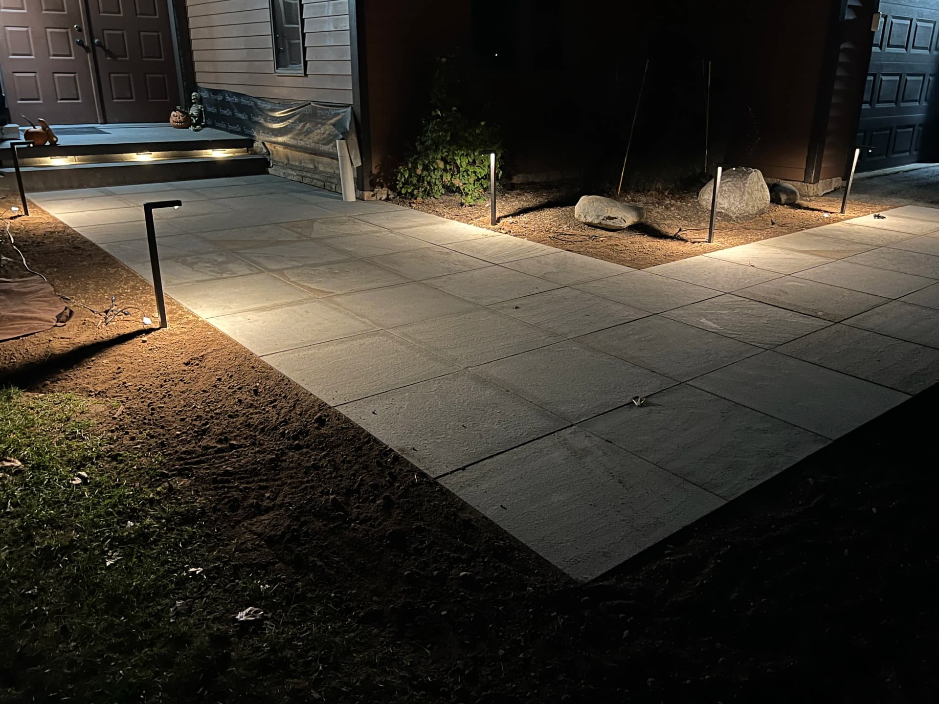 Gallery photos for Bluestone Patio and Walkway Built for Day and Night: Image #1
